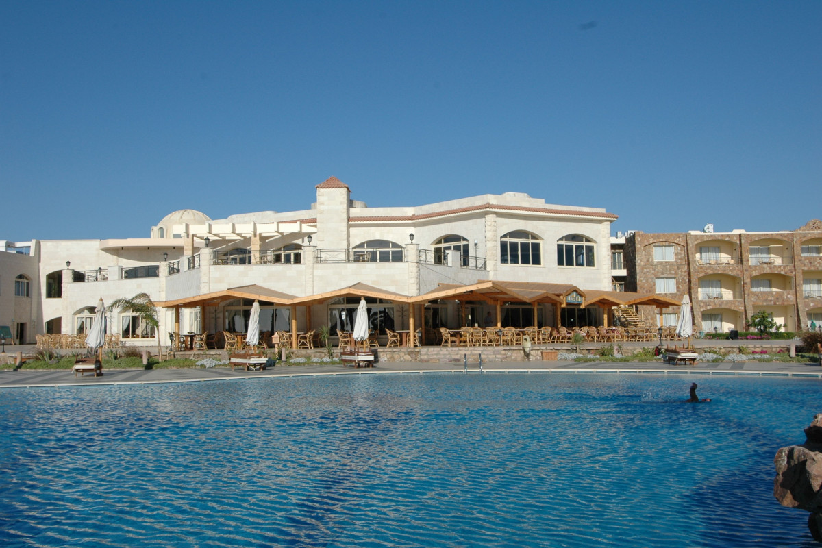 BRAYKA BAY RESORT