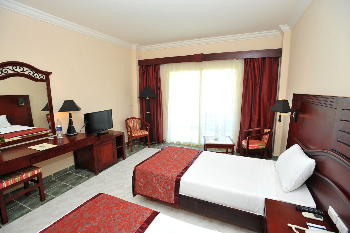 BRAYKA BAY RESORT