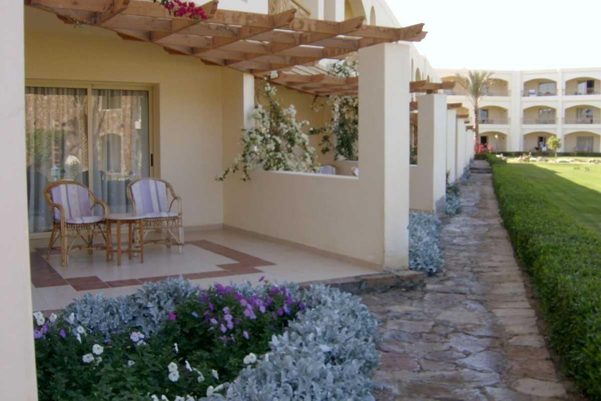 BRAYKA BAY RESORT
