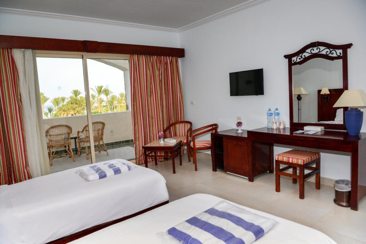 BRAYKA BAY RESORT
