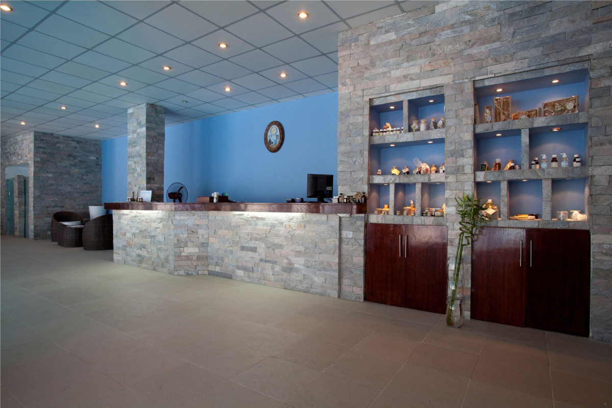 BRAYKA BAY RESORT