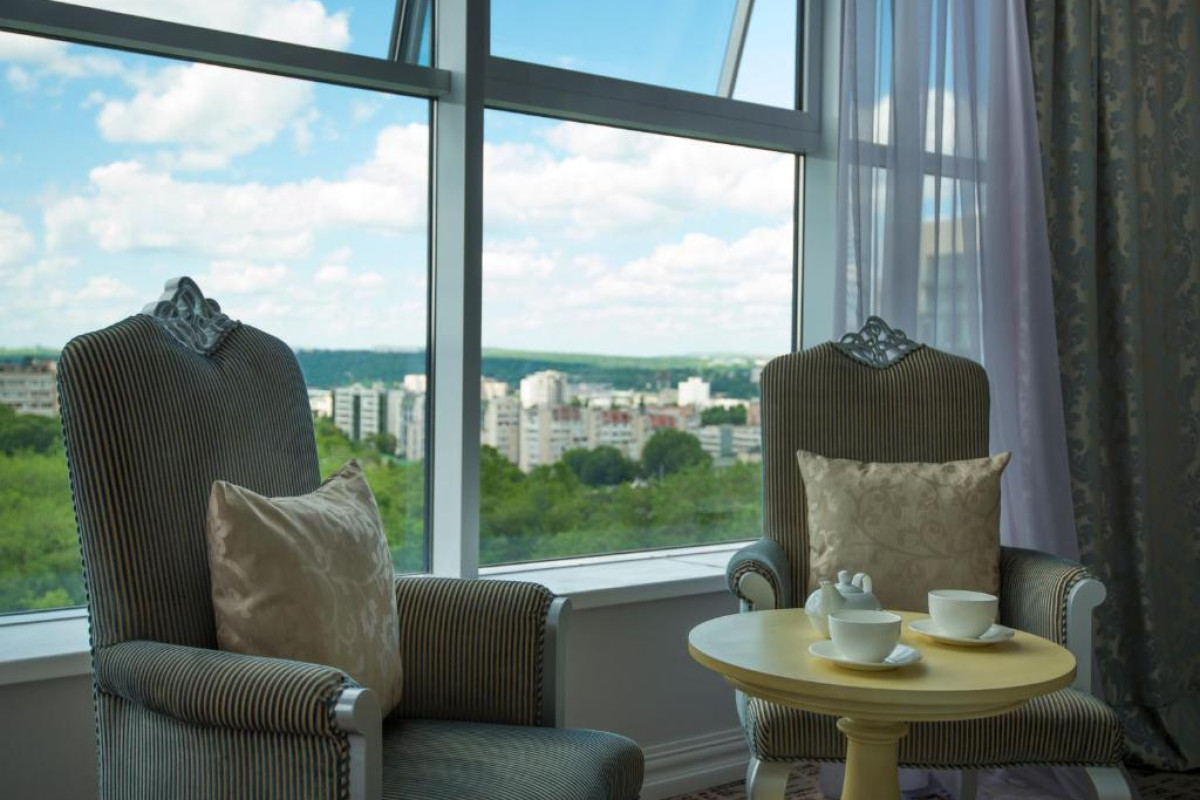 Bristol Central Park Hotel