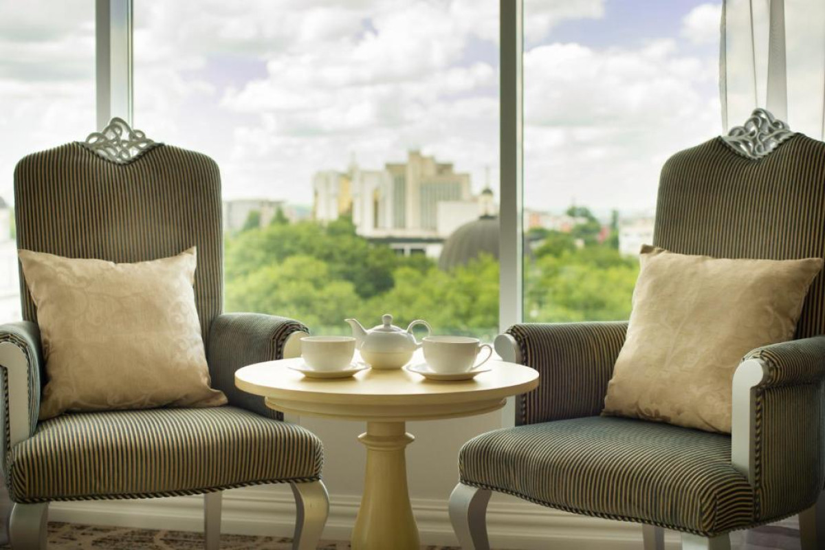 Bristol Central Park Hotel