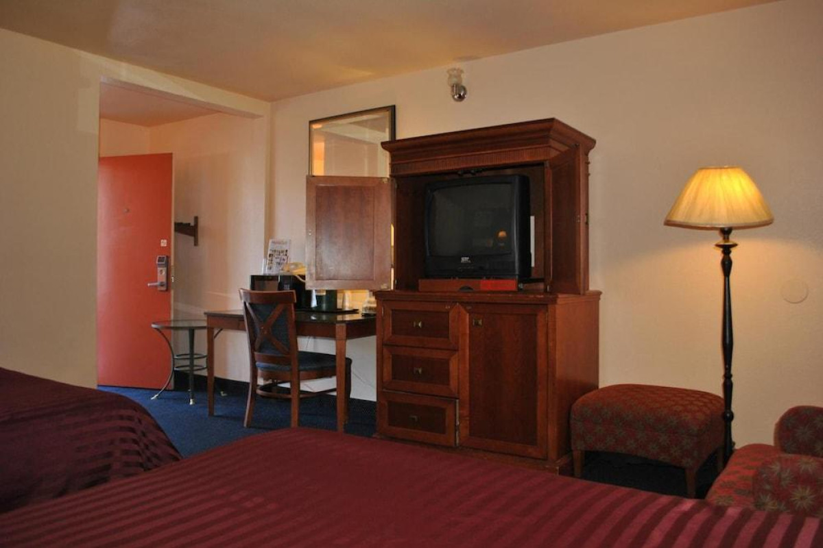 Budget Inn