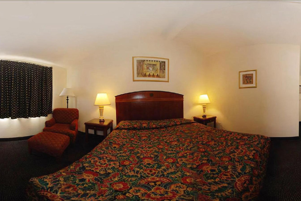Budget Inn