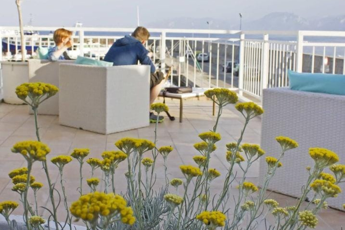 Bue Marino Hotel & Rooftop Bar