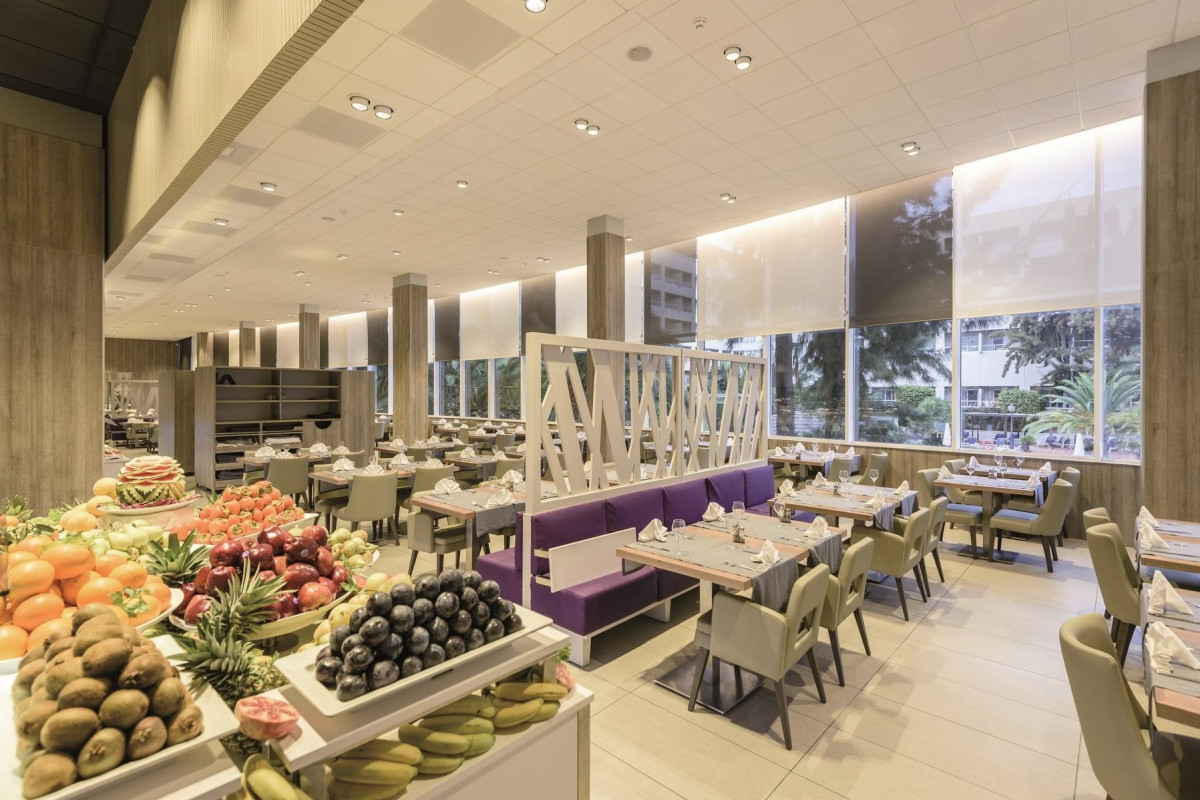 Apartmentos Estival Park