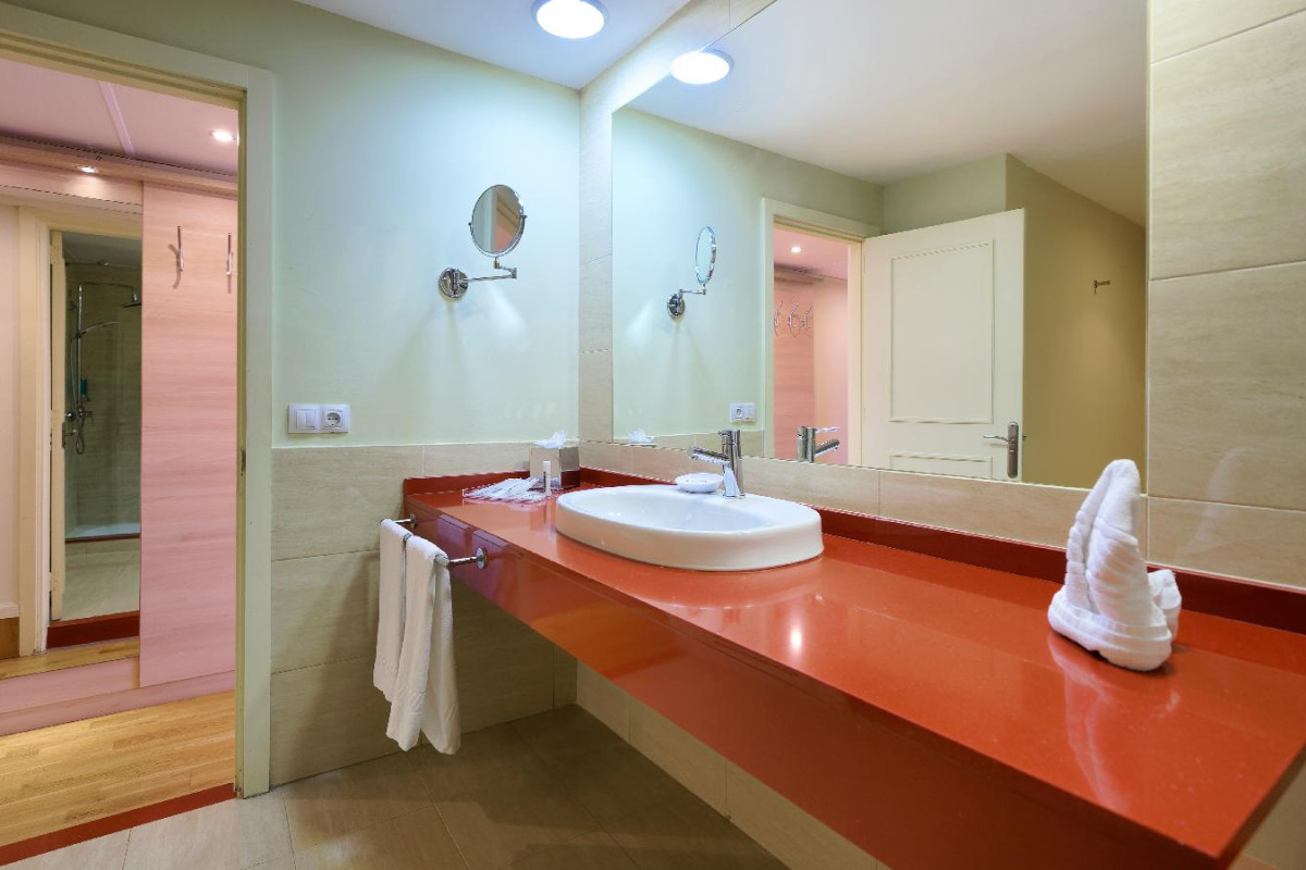 BULL COSTA CANARIA  SPA - ADULTS ONLY