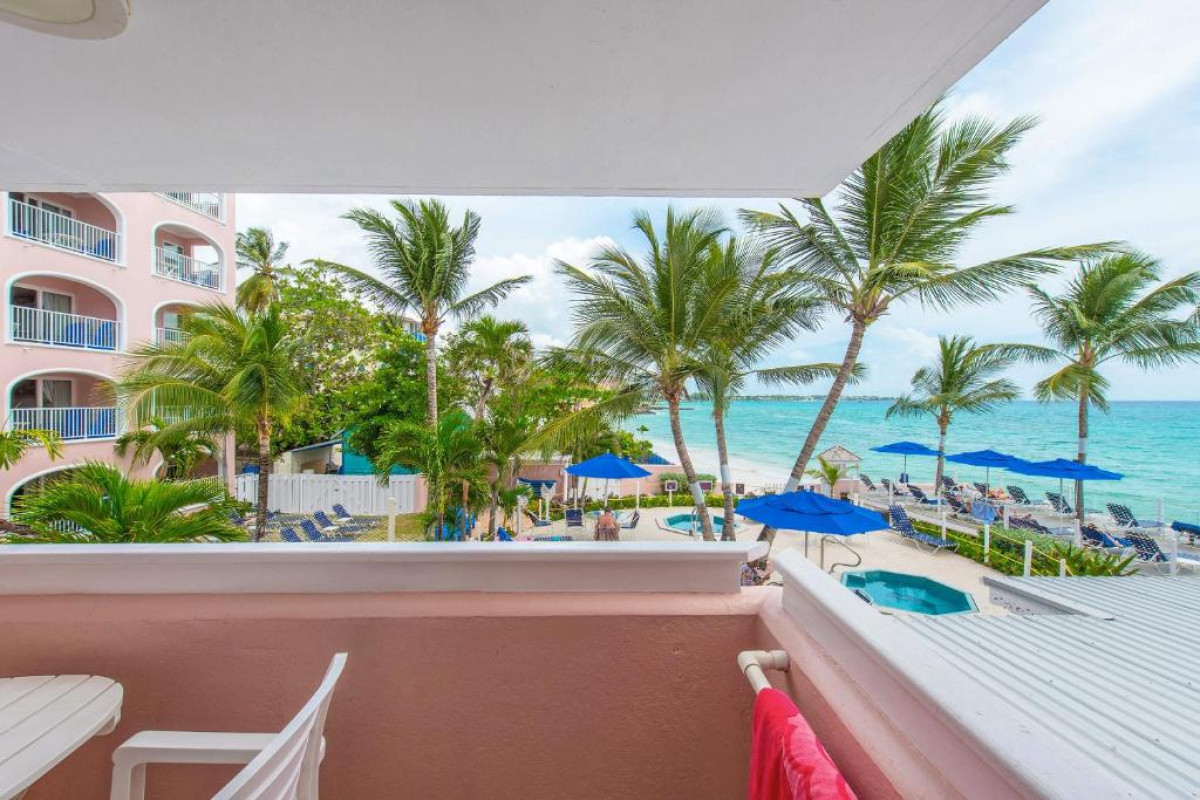Butterfly Beach Hotel