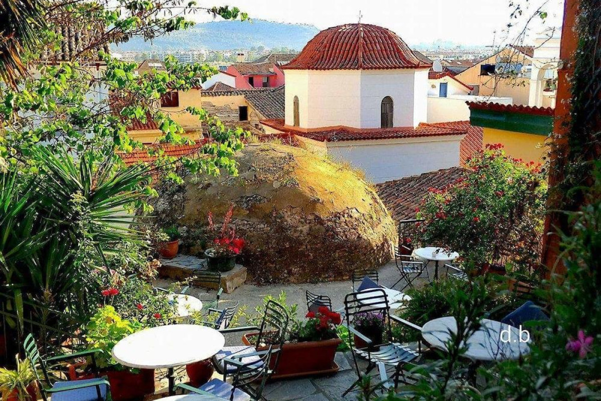 Byron Hotel