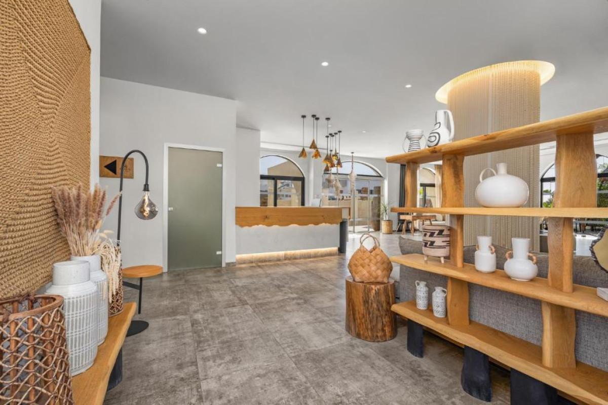 CABANA BLU HOTEL  SUITES