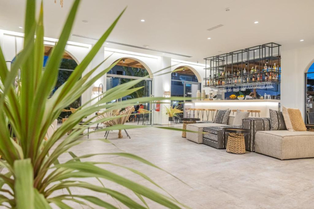 CABANA BLU HOTEL  SUITES