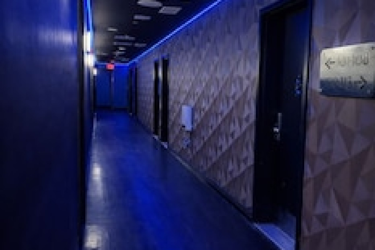 CABANA HOTEL YANKEE STADIUM