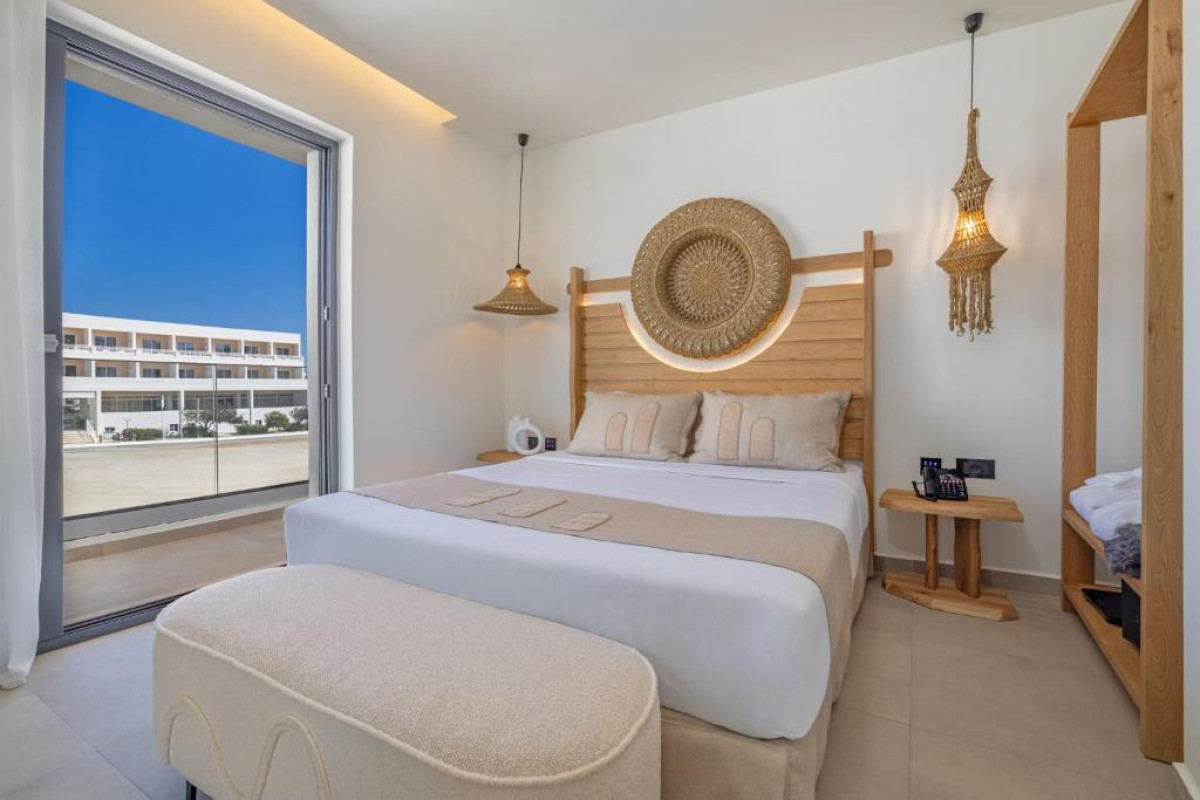Cabana White Boutique Hotel & Suites