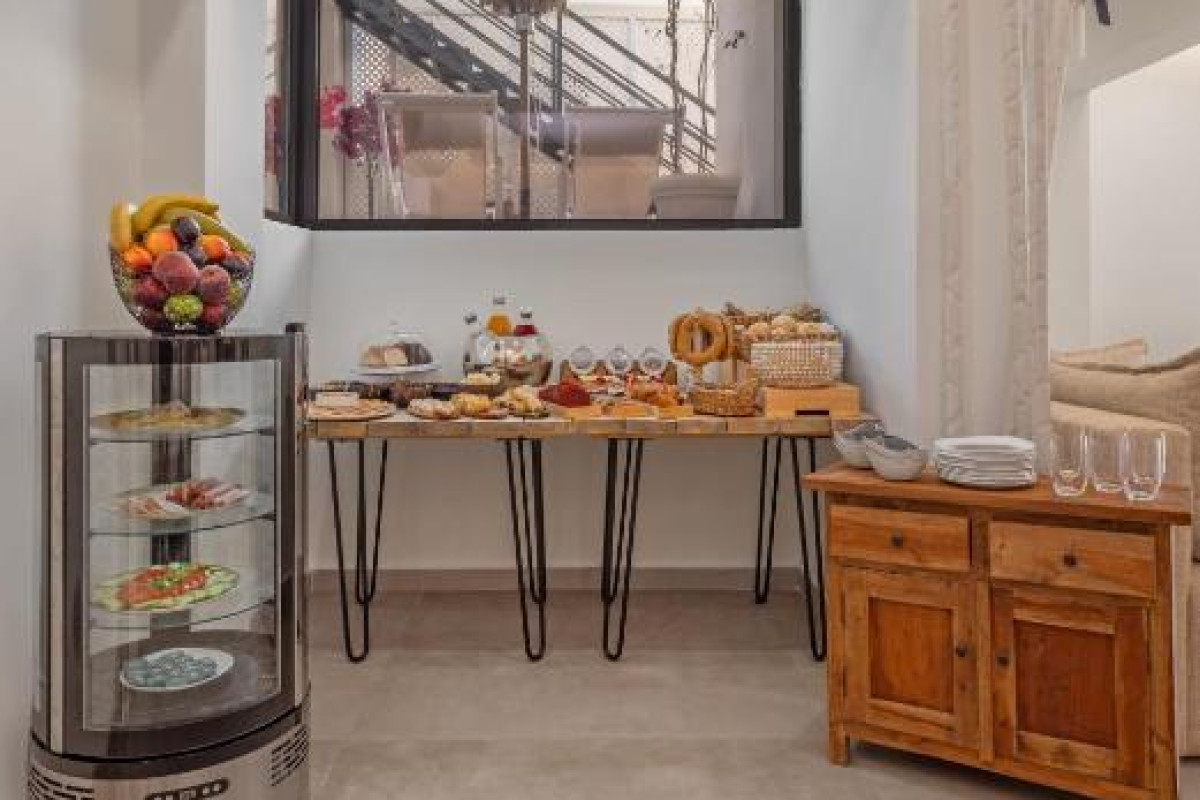 Cabana White Boutique Hotel & Suites