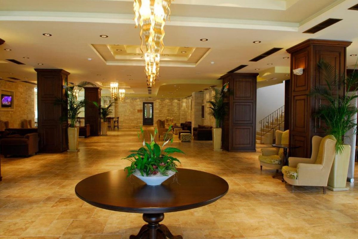 Cactus Royal Hotel