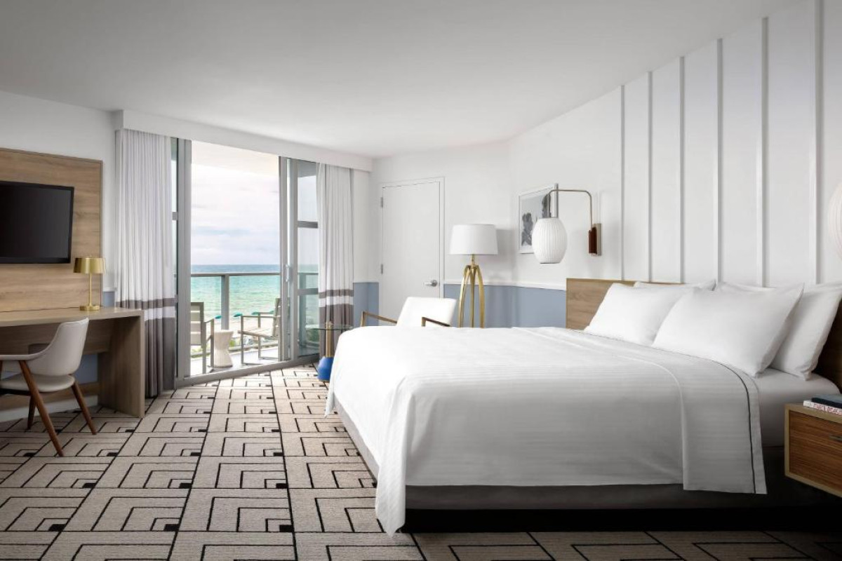Cadillac Hotel & Beach Club