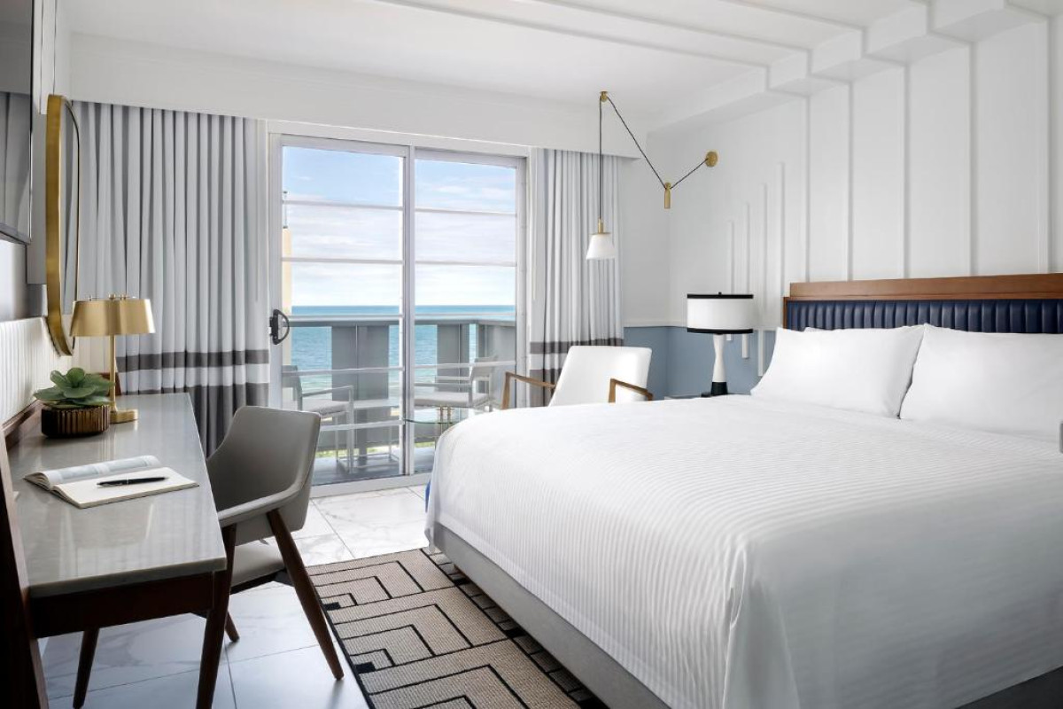 Cadillac Hotel & Beach Club