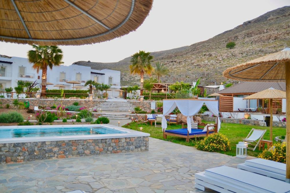 Caesars Gardens Hotel & Spa