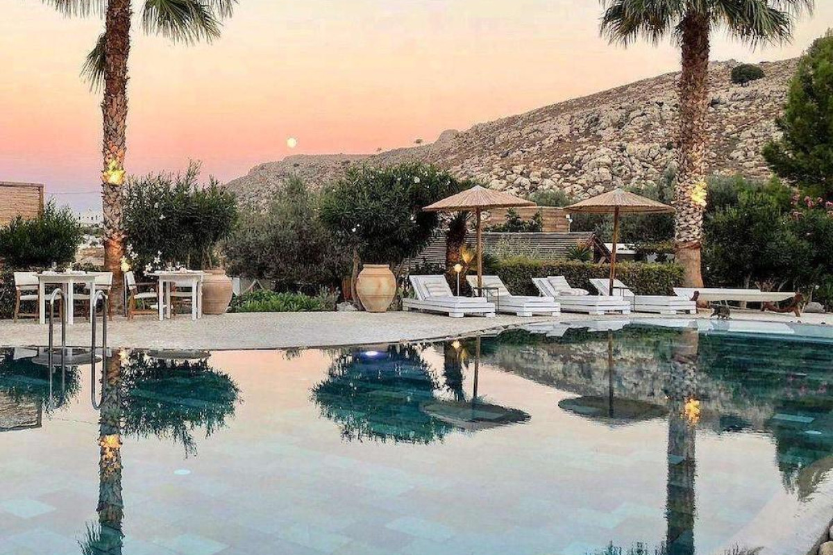 Caesars Gardens Hotel & Spa
