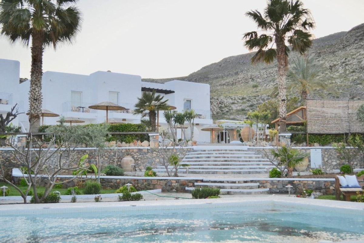 Caesars Gardens Hotel & Spa