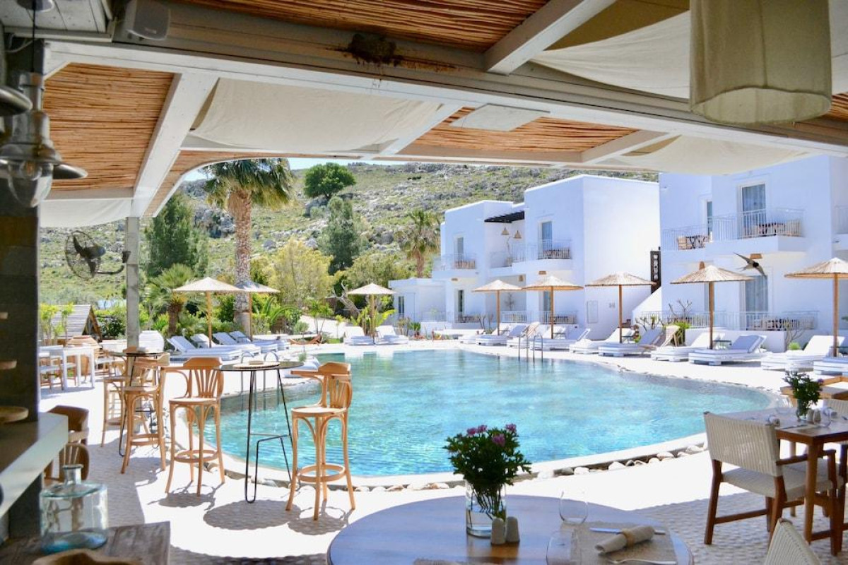 Caesars Gardens Hotel & Spa