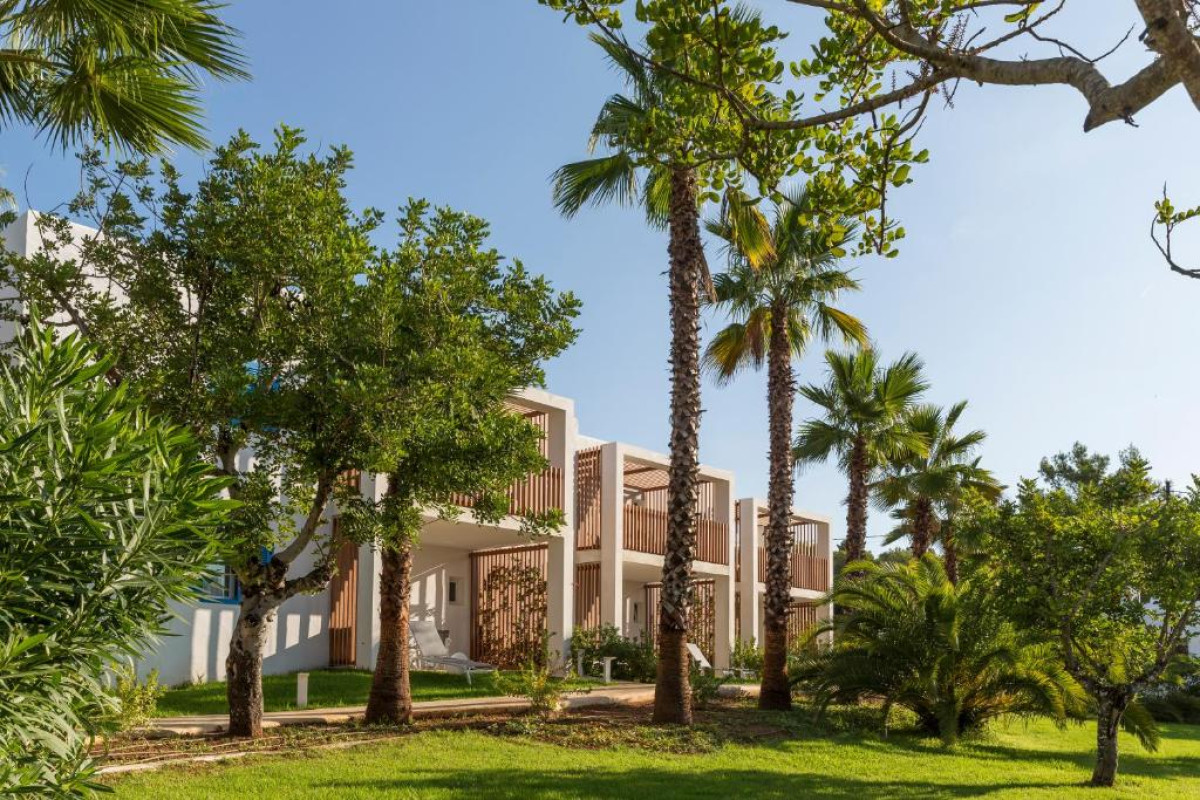 Cala Llenya Resort Ibiza