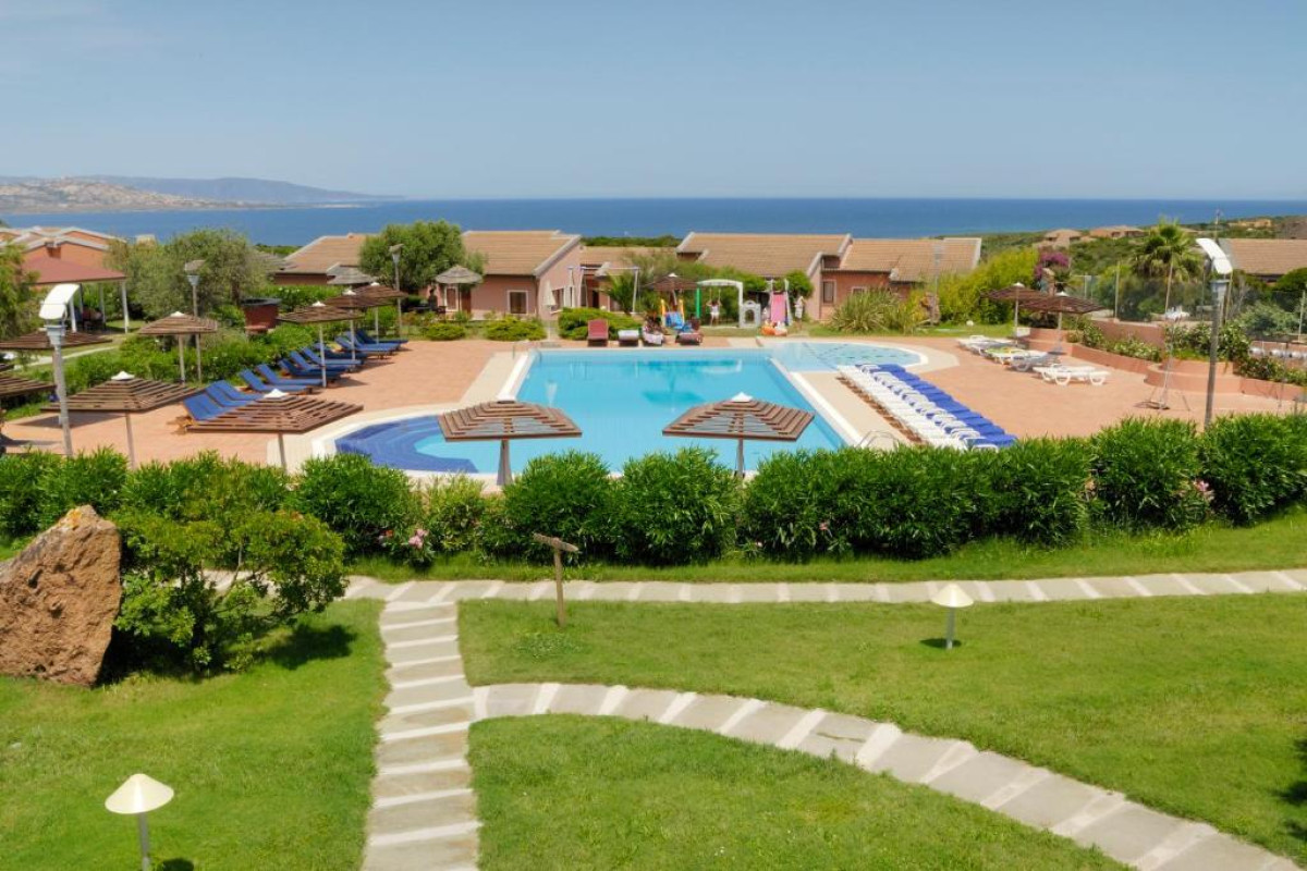 CALA ROSA CLUB HOTEL