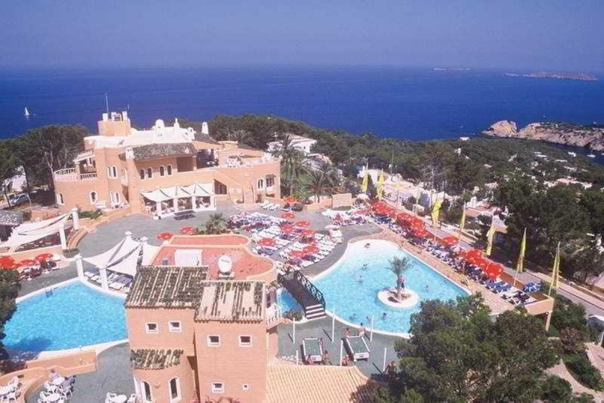 Cala Vadella Resort