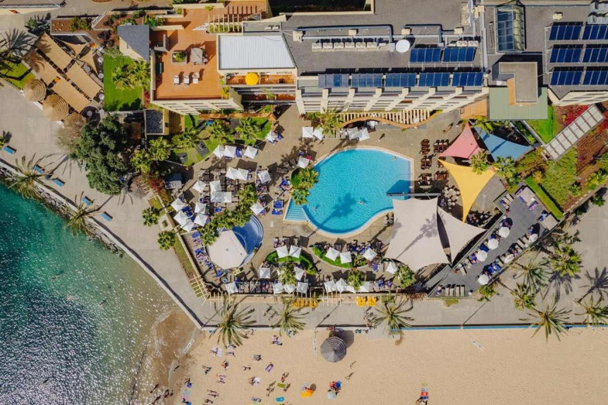 Hotel Calheta Beach