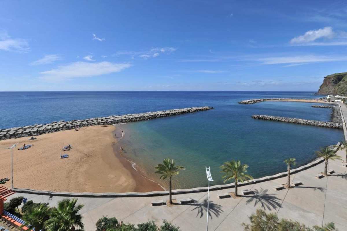Hotel Calheta Beach