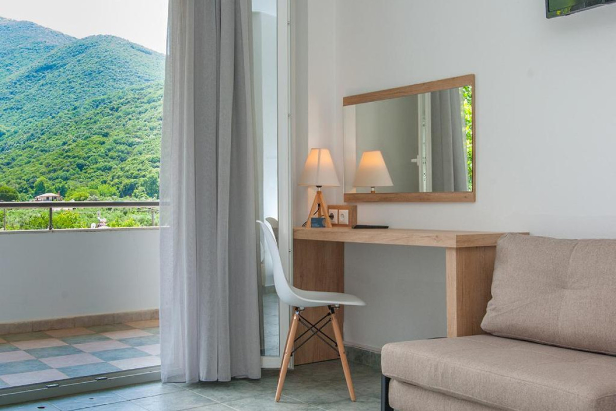 Calma Beach Hotel