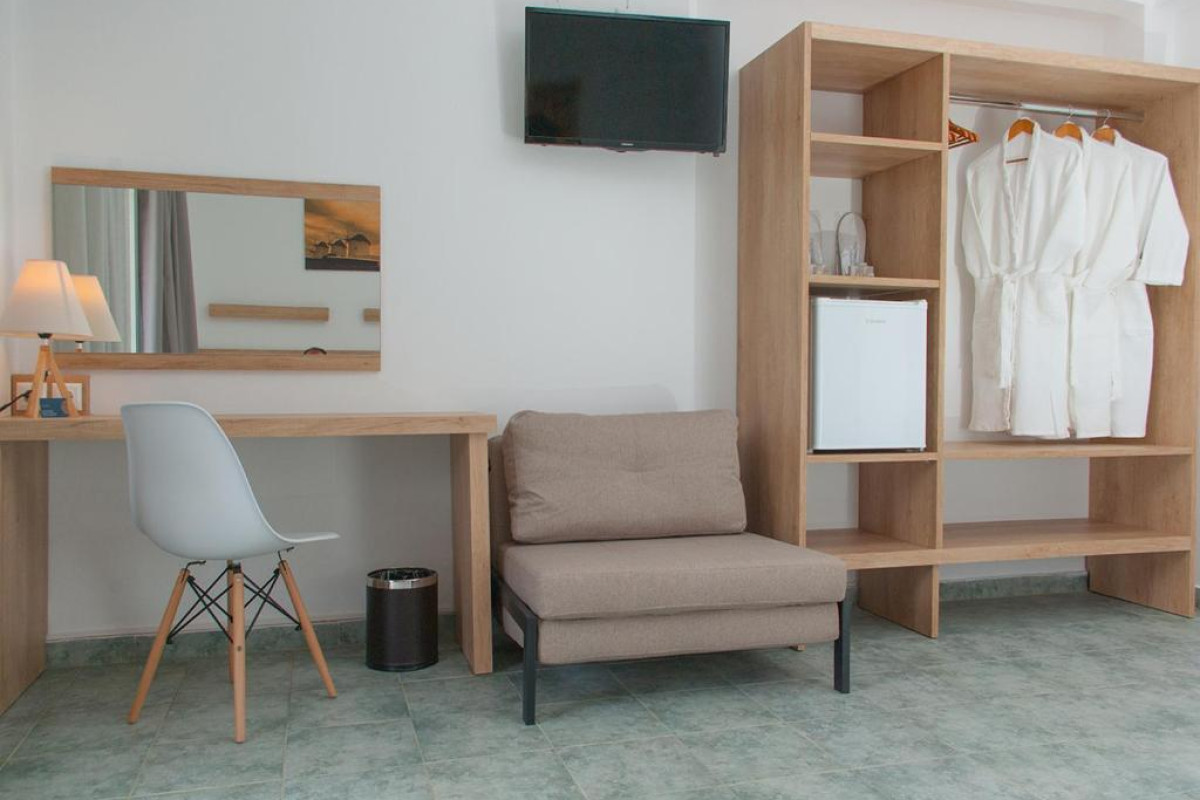 Calma Beach Hotel
