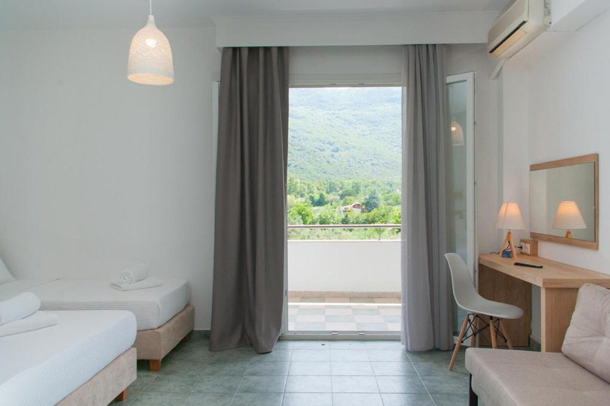 Calma Beach Hotel