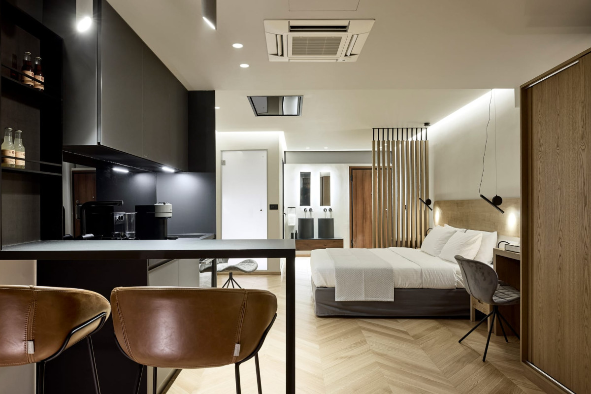 Cama Luxury Suites Kavouri