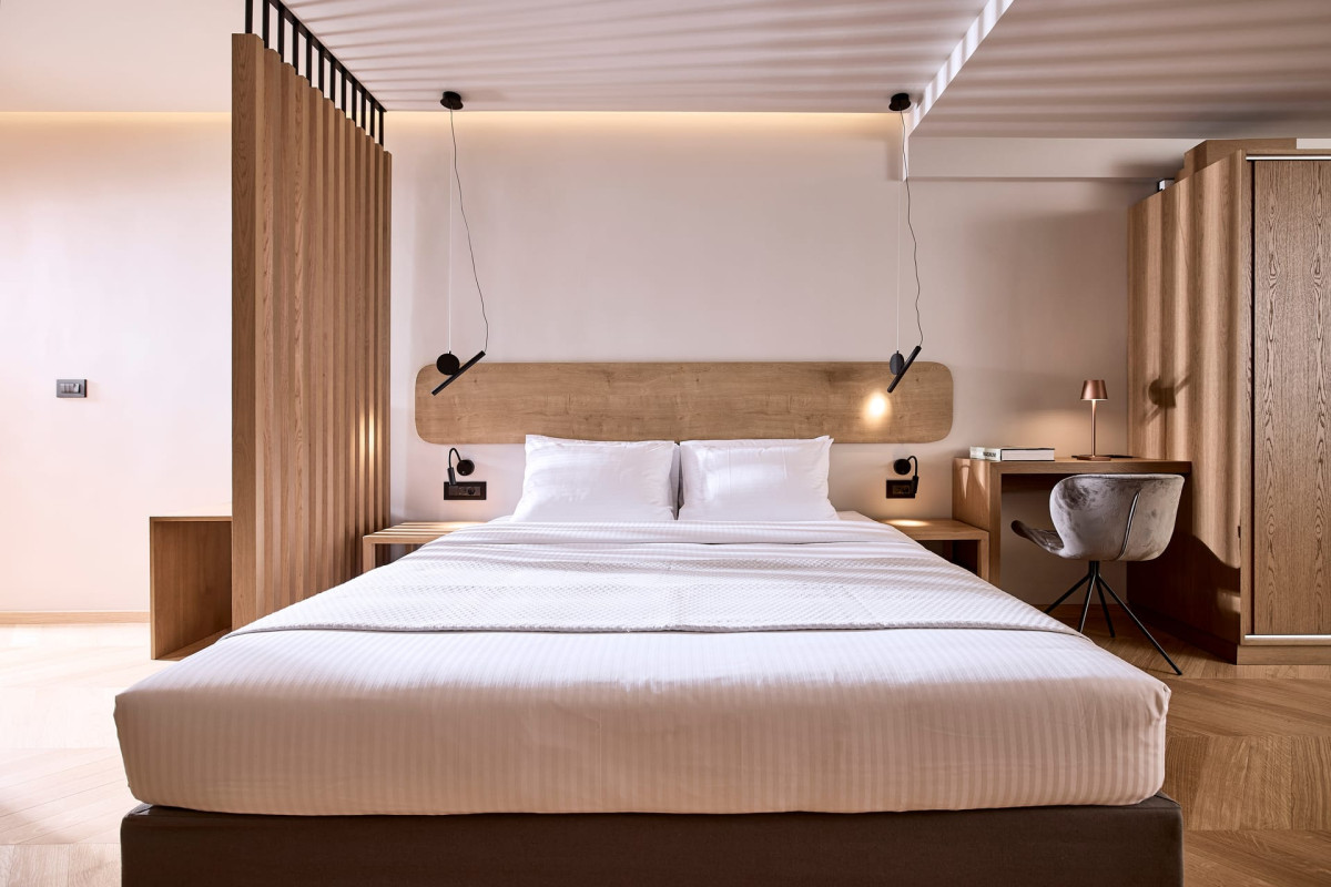 Cama Luxury Suites Kavouri