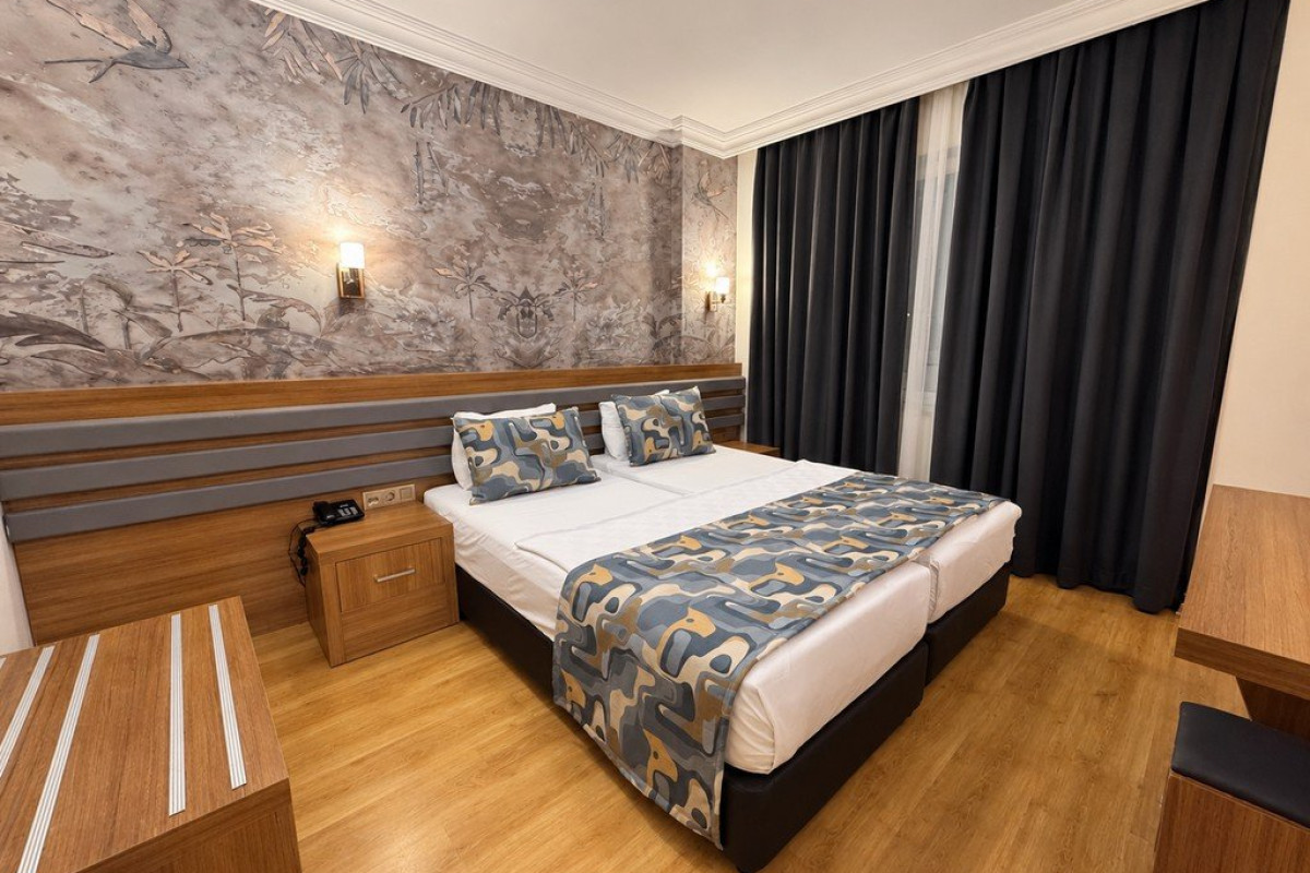 Sealine Suite