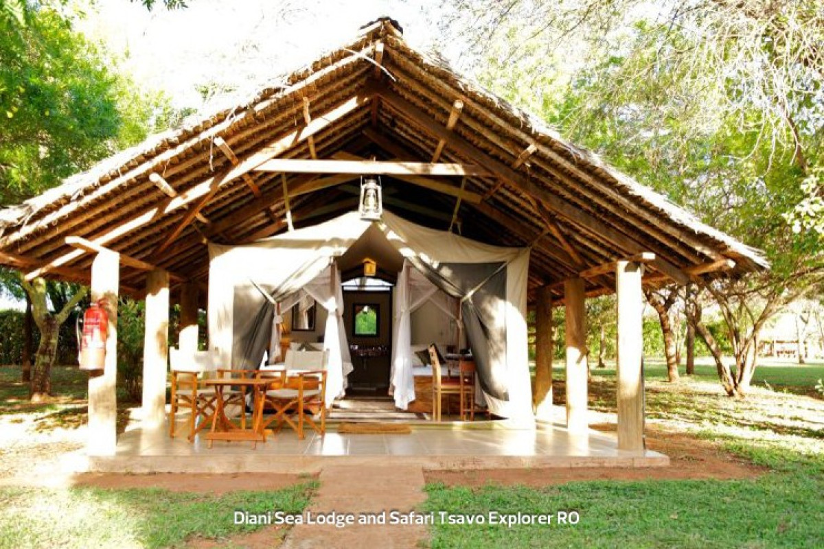 Diani Sea Lodge and Safari Tsavo Explorer RO
