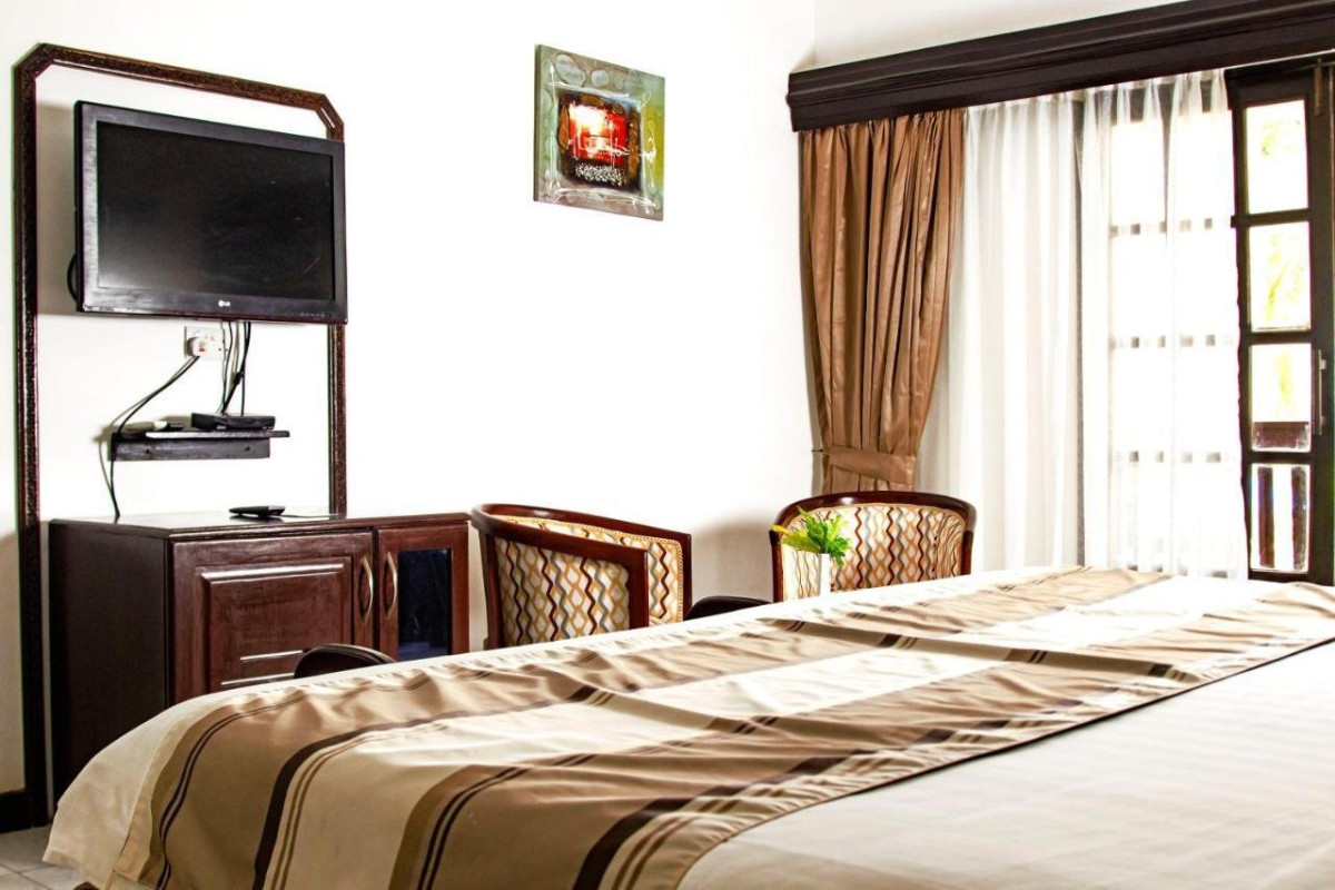 Prideinn Flamingo Beach Resort and Safari Tsavo Explorer RO