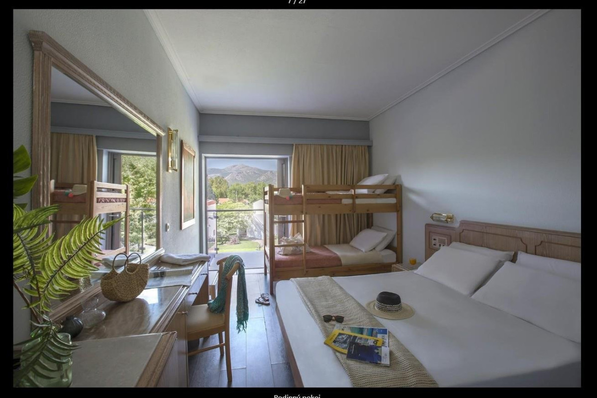 Golden Coast Hotel & Bungalows