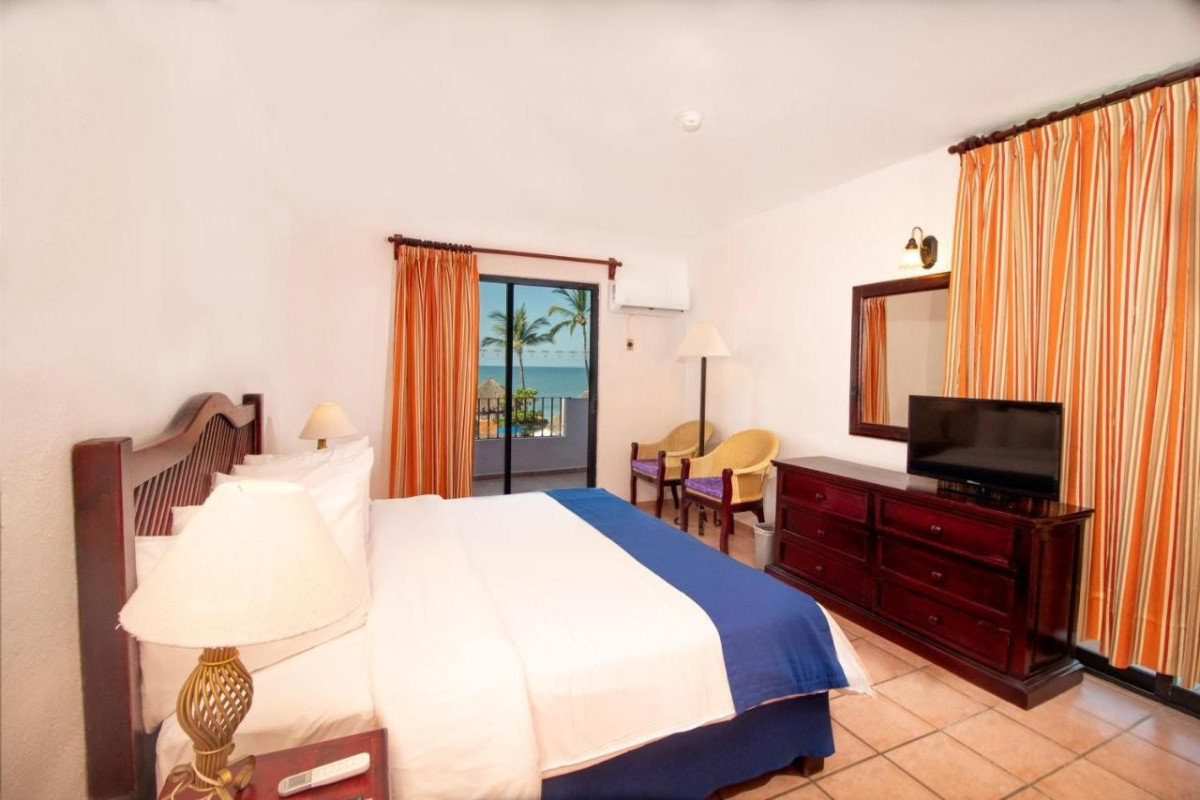 Royal Decameron Complex