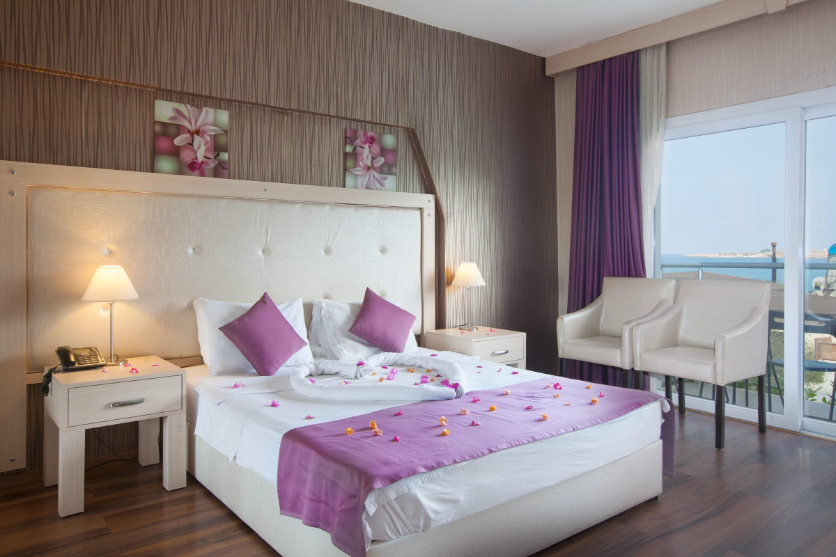 Manolya Hotel
