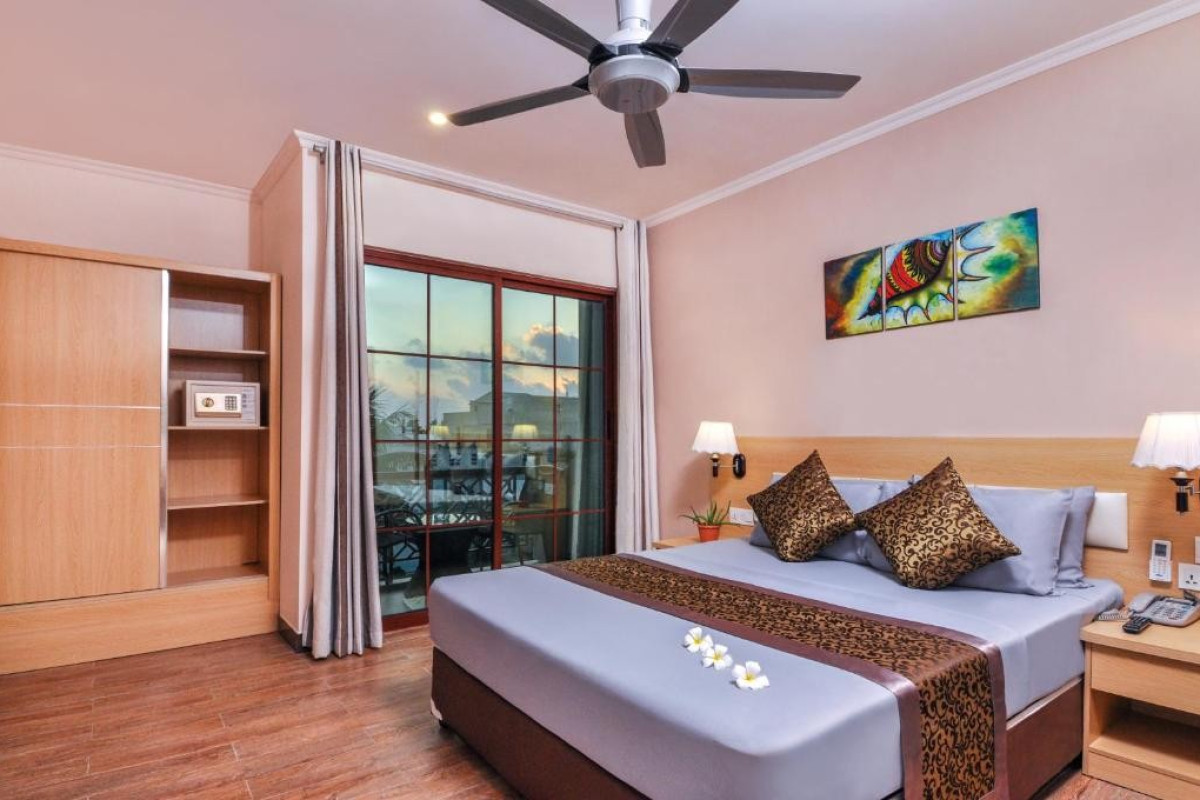 Triton Beach Hotel & Spa