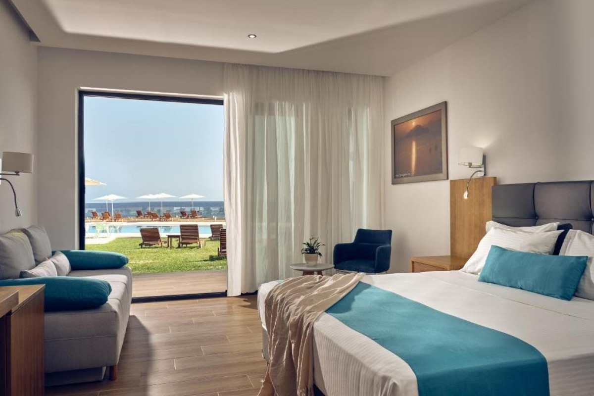 CAVO ORIENT BEACH HOTEL