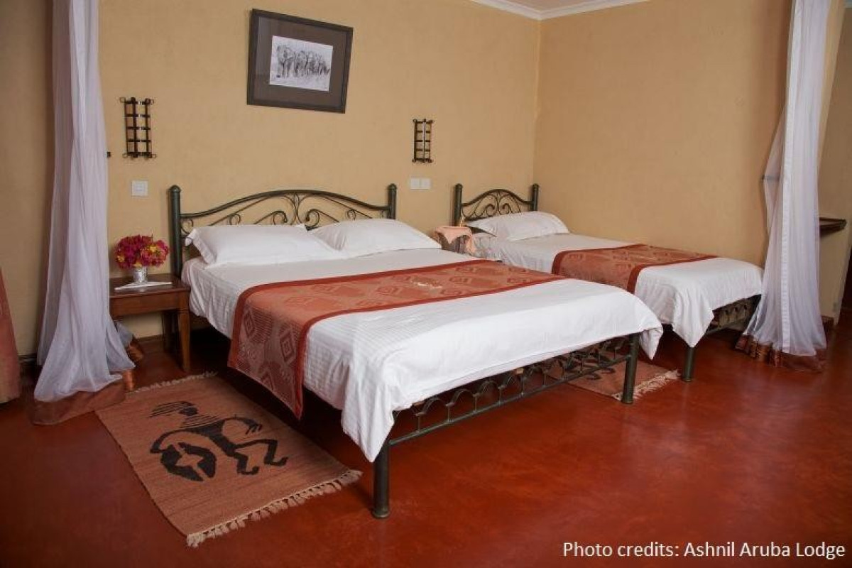 Jacaranda Beach Resort and Safari Tsavo Explorer RO