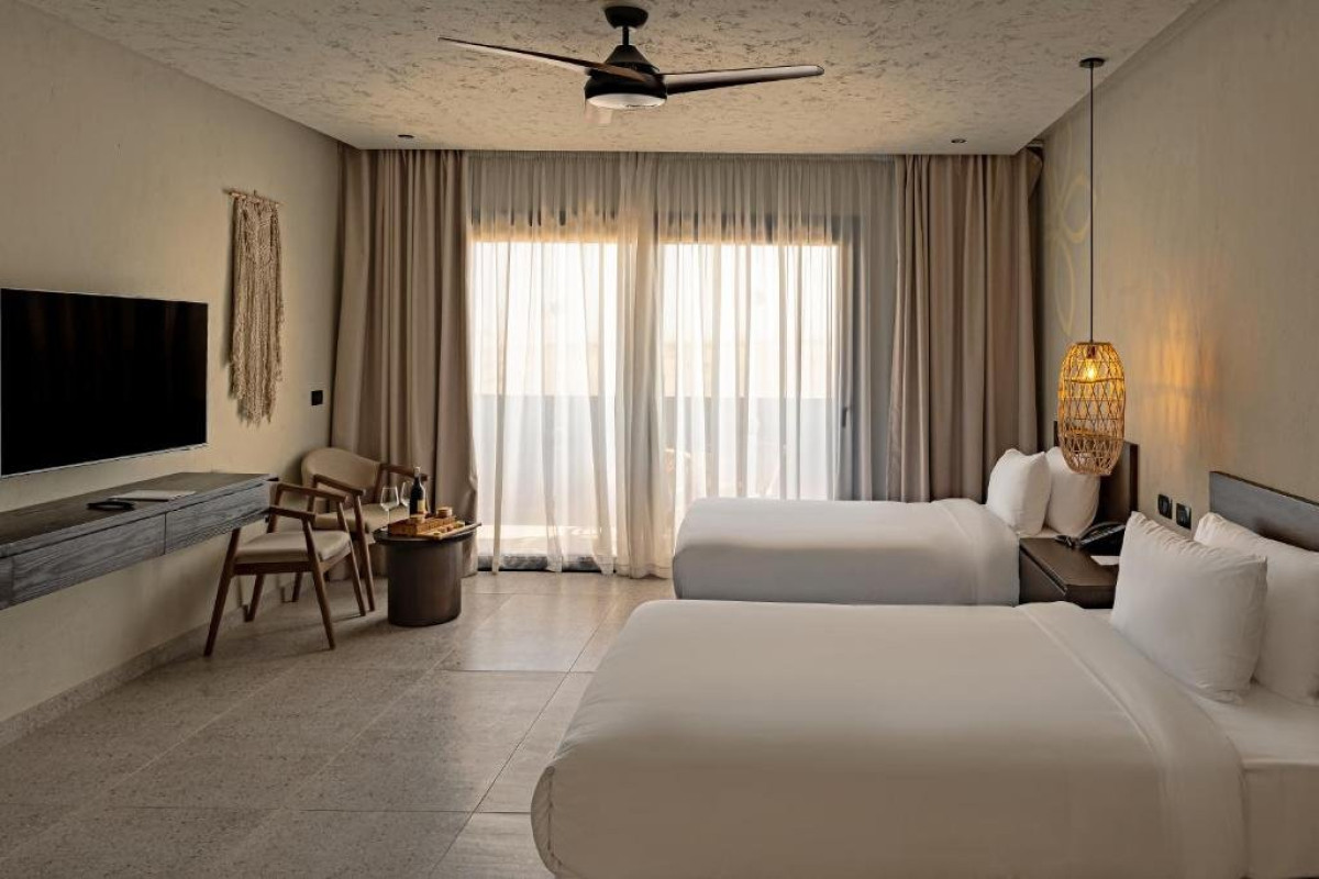 Sentido Naga Bay