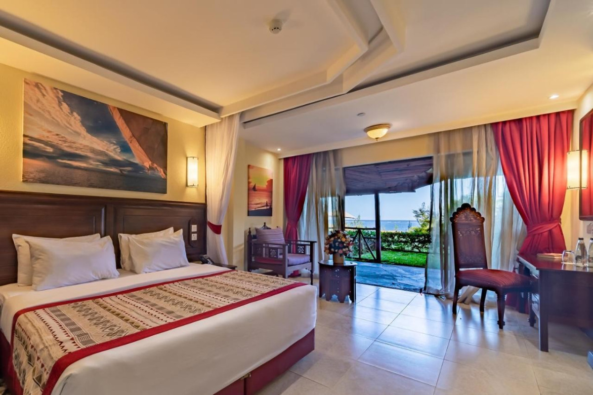 Prideinn Paradise Beach Resort