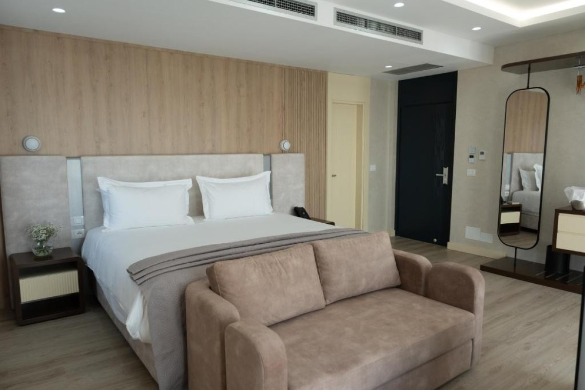 Great White Hotel