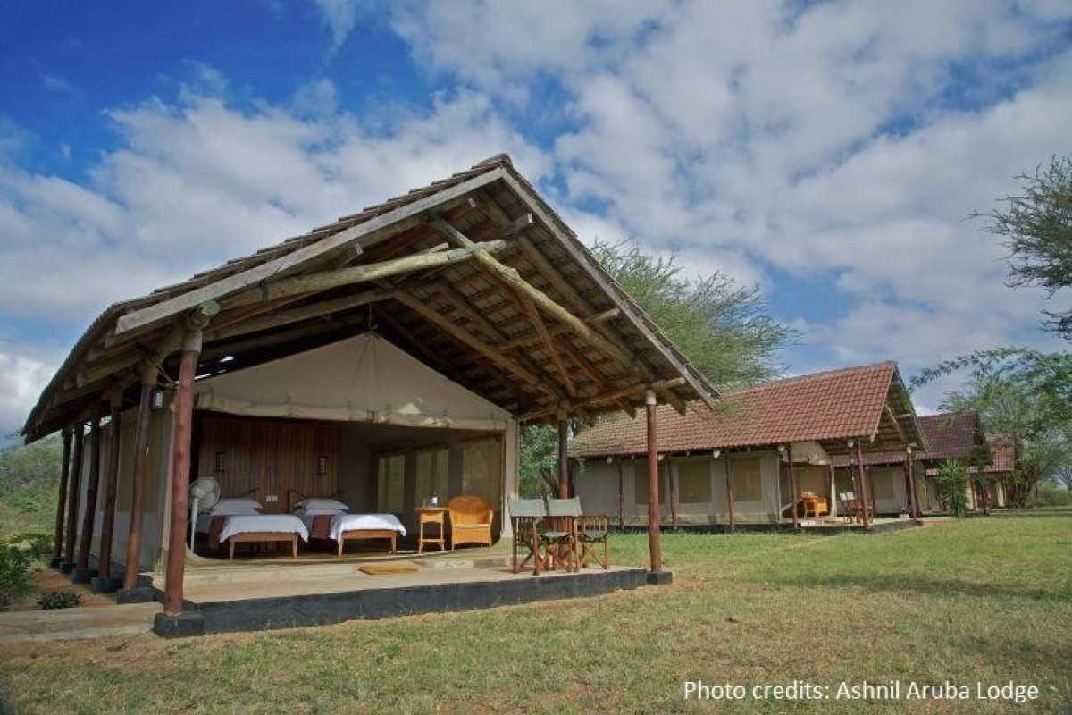 Jacaranda Beach Resort and Safari Tsavo Explorer RO
