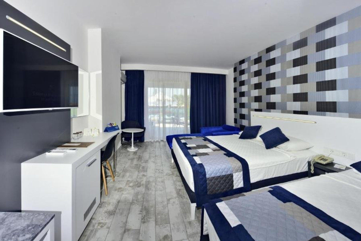 White City Beach Hotel